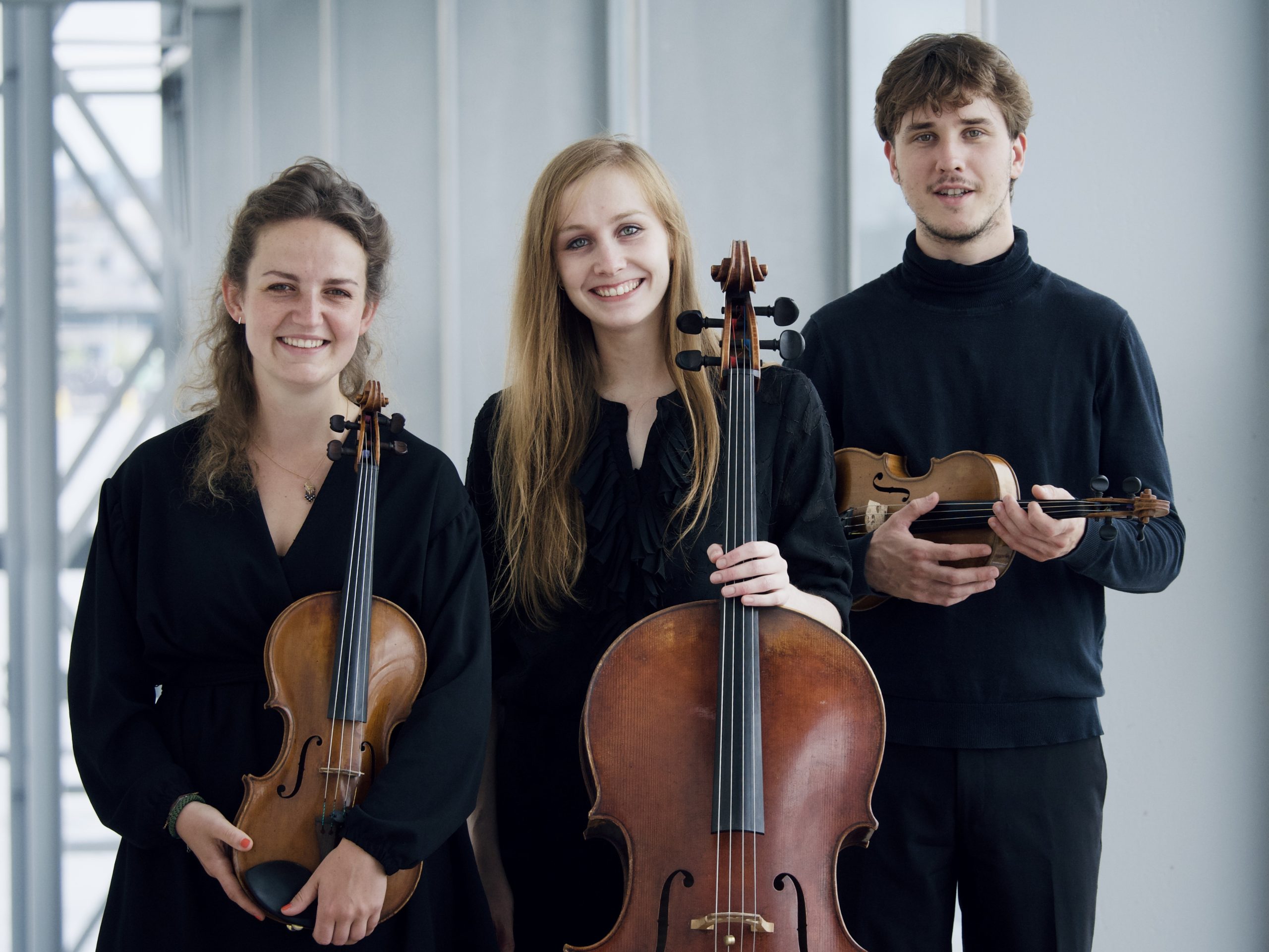 Oosterdok Strijktrio 	Ernst Jan Vos-viool, Liselot Blomaard-altviool, Renate Apperloo-cello